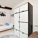 Modern Studio In The Heart Of The Marais