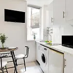 Modern Studio In The Heart Of The Marais