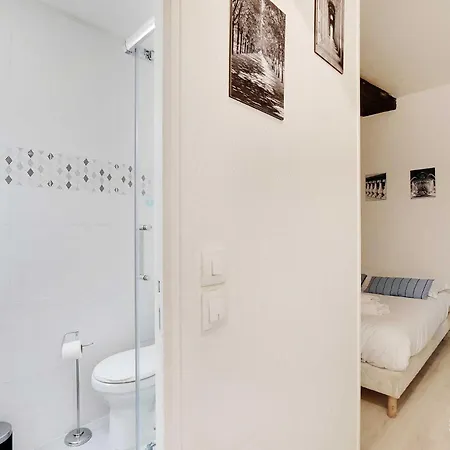 Modern In The Heart Of The Marais