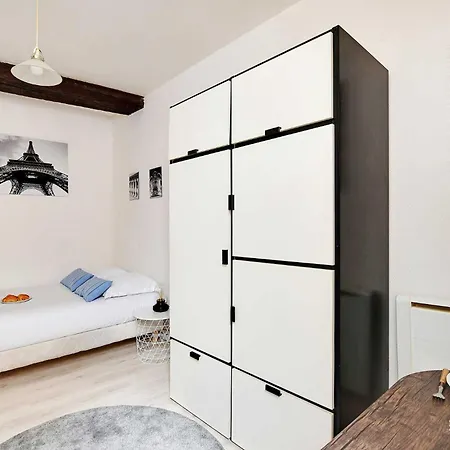 Apartment Modern In The Heart Of The Marais